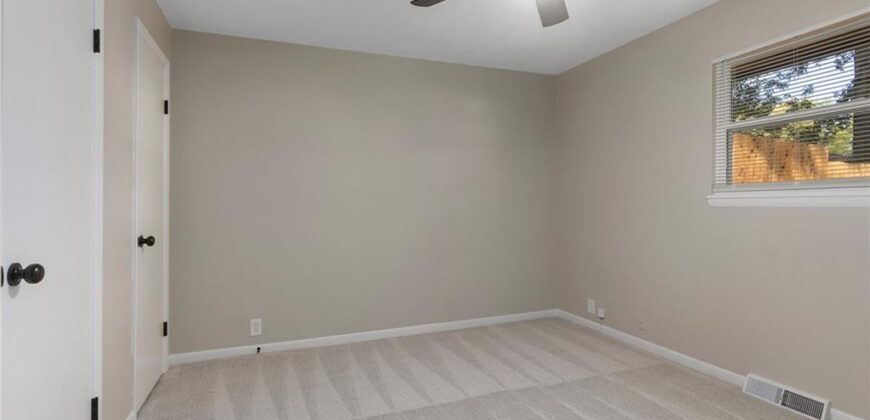 5708 NE 50th Street, Kansas City, MO 64119
