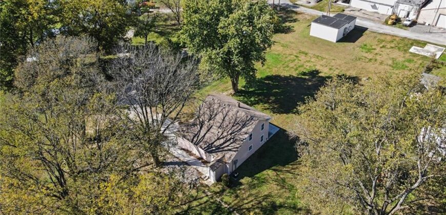 190 4th Street, Holt, MO 64048