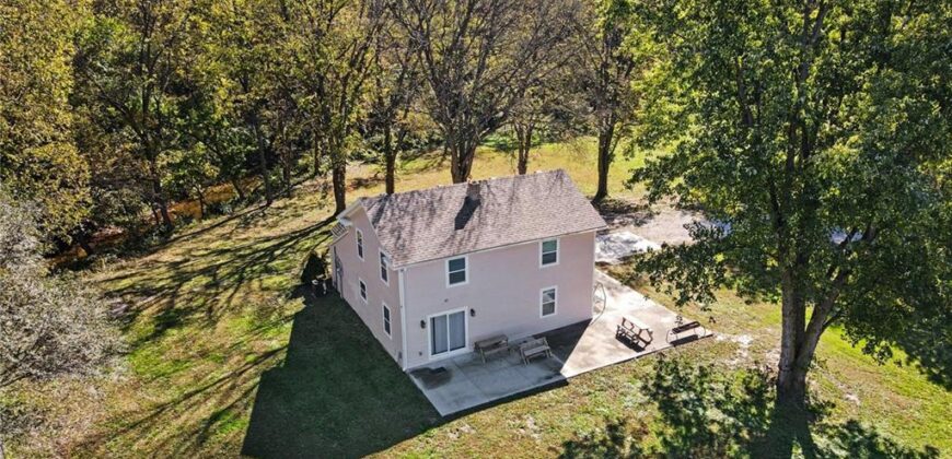 190 4th Street, Holt, MO 64048
