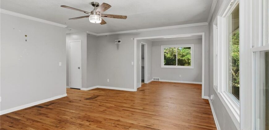 2216 NE 39th Terrace, Kansas City, MO 64116