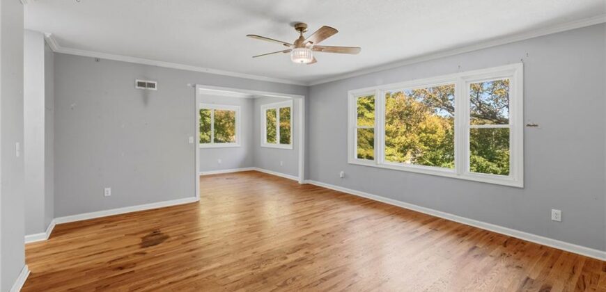 2216 NE 39th Terrace, Kansas City, MO 64116
