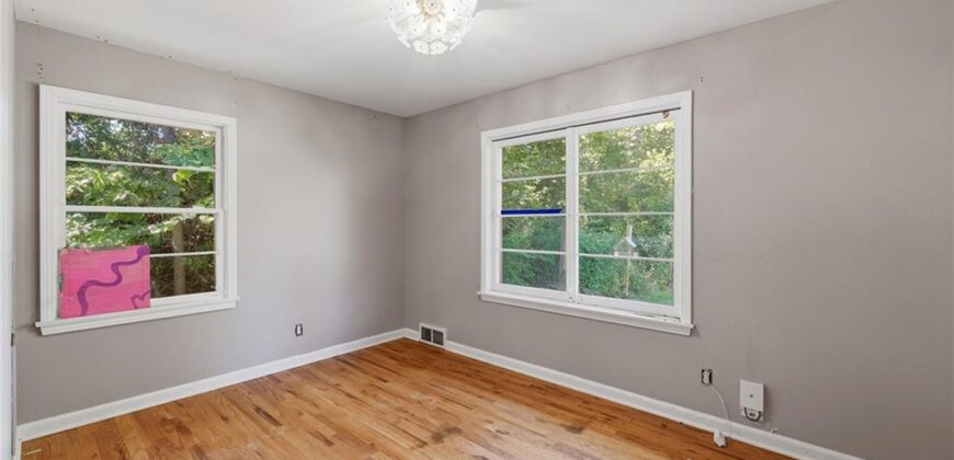 2216 NE 39th Terrace, Kansas City, MO 64116