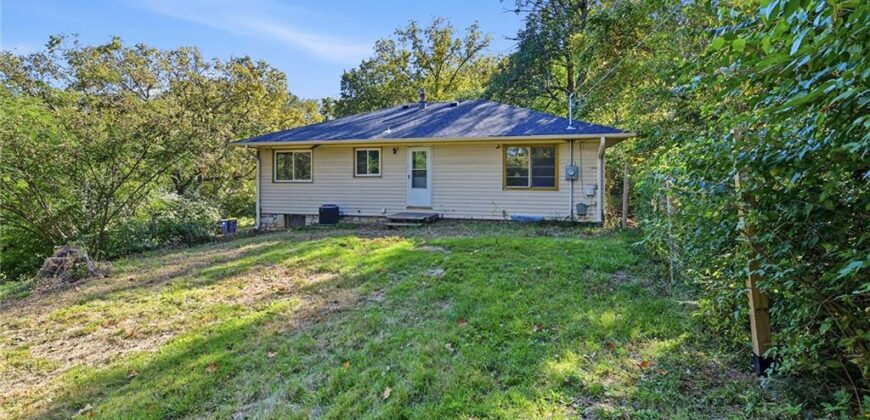 2216 NE 39th Terrace, Kansas City, MO 64116