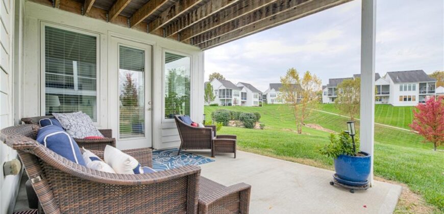 6186 Lime Stone Court, Parkville, MO 64152