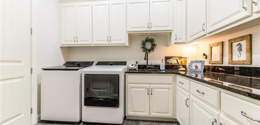 6186 Lime Stone Court, Parkville, MO 64152