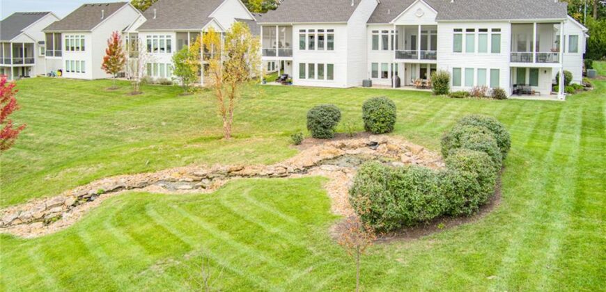 6186 Lime Stone Court, Parkville, MO 64152