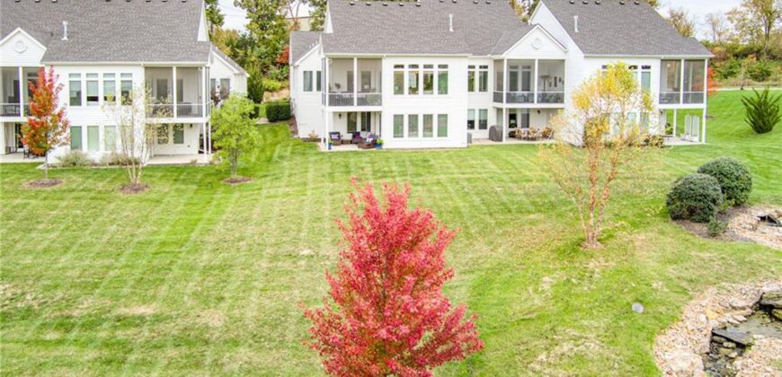 6186 Lime Stone Court, Parkville, MO 64152