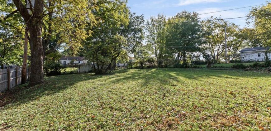 3203 NE 56Th Street, Kansas City, MO 64119