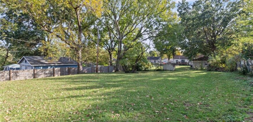 3203 NE 56Th Street, Kansas City, MO 64119