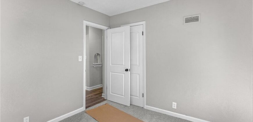 3203 NE 56Th Street, Kansas City, MO 64119