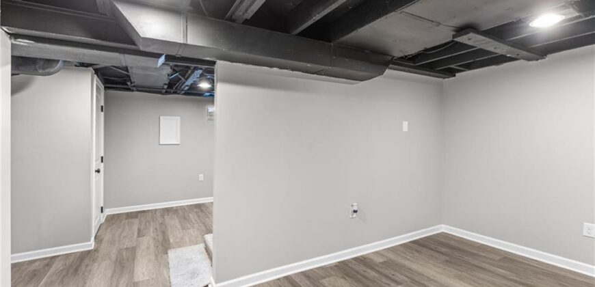 3203 NE 56Th Street, Kansas City, MO 64119