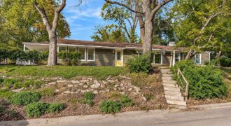622 Walnut Street, Liberty, MO 64068