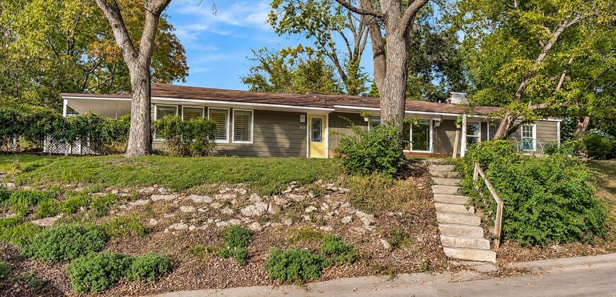 622 Walnut Street, Liberty, MO 64068