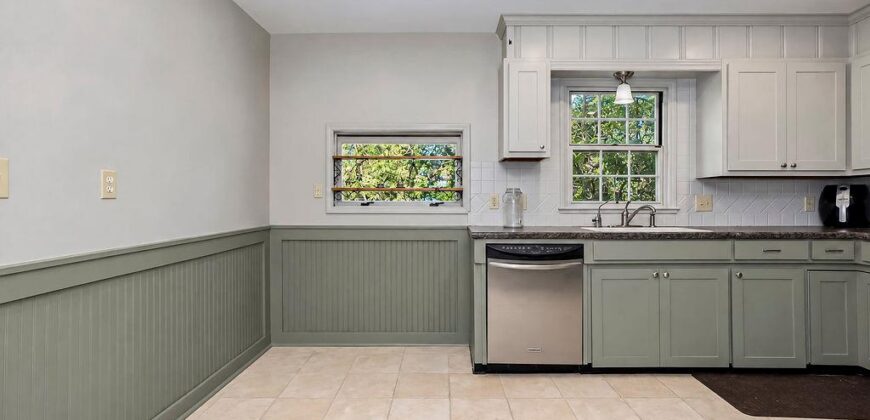 622 Walnut Street, Liberty, MO 64068