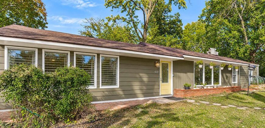 622 Walnut Street, Liberty, MO 64068