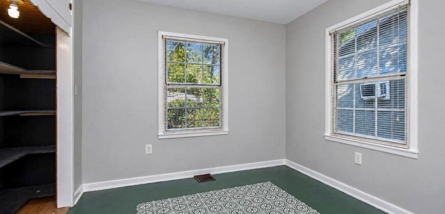 622 Walnut Street, Liberty, MO 64068