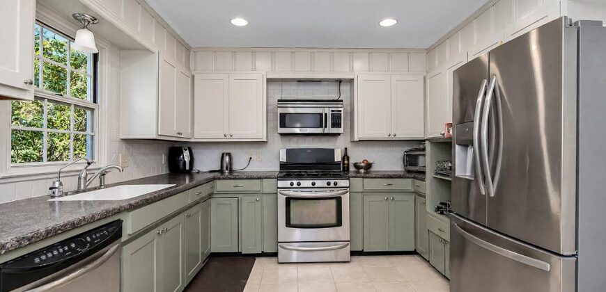 622 Walnut Street, Liberty, MO 64068