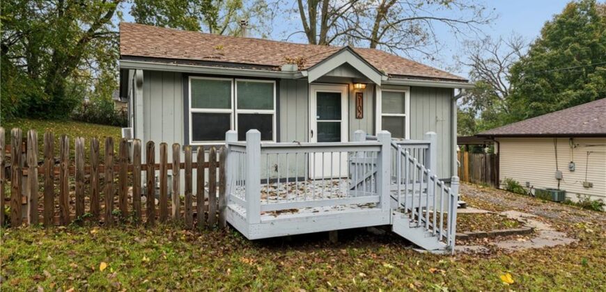 5102 47th Terrace, Kansas City, MO 64117
