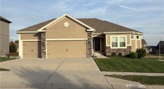 11027 N Crystal Avenue, Kansas City, MO 64156