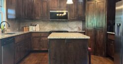 14250 NW 68th Street, Parkville, MO 64152