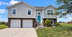 18308 Rock Ridge Street, Smithville, MO 64089
