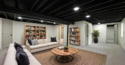6813 N Tracy Avenue, Gladstone, MO 64118
