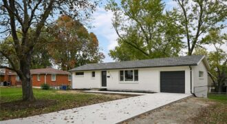 6813 N Tracy Avenue, Gladstone, MO 64118