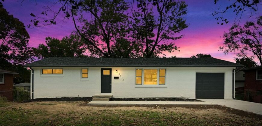 6813 N Tracy Avenue, Gladstone, MO 64118
