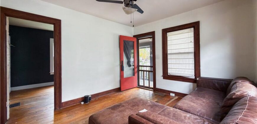816 E 22nd Avenue, North Kansas City, MO 64116