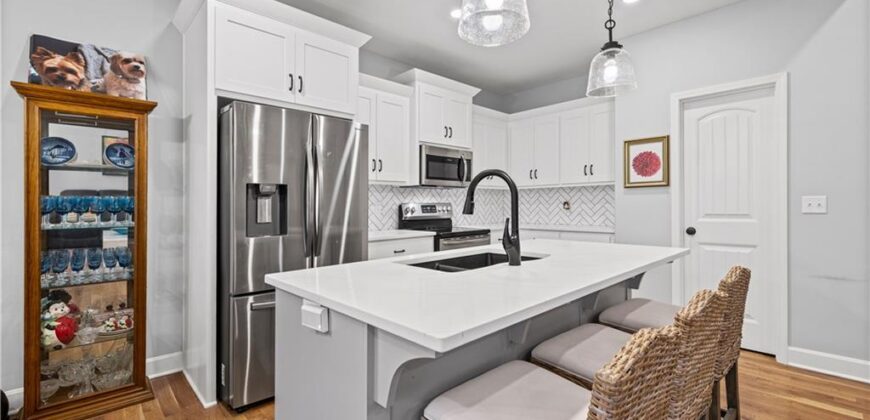 1715 Johnston Street, Liberty, MO 64068