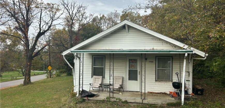 6900 NE 55th Street, Kansas City, MO 64119