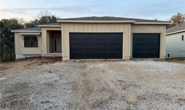 516 Skyview Lane, Liberty, MO 64068