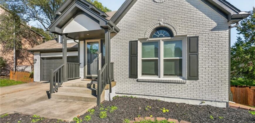 6529 NW Hidden Valley Road, Kansas City, MO 64152