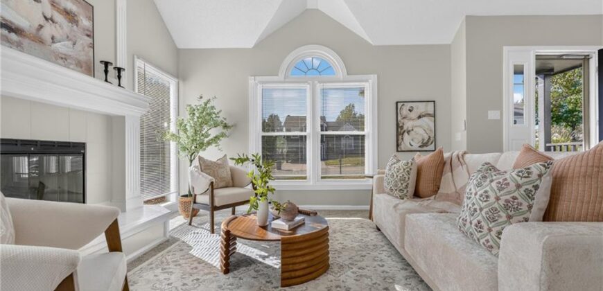 6529 NW Hidden Valley Road, Kansas City, MO 64152