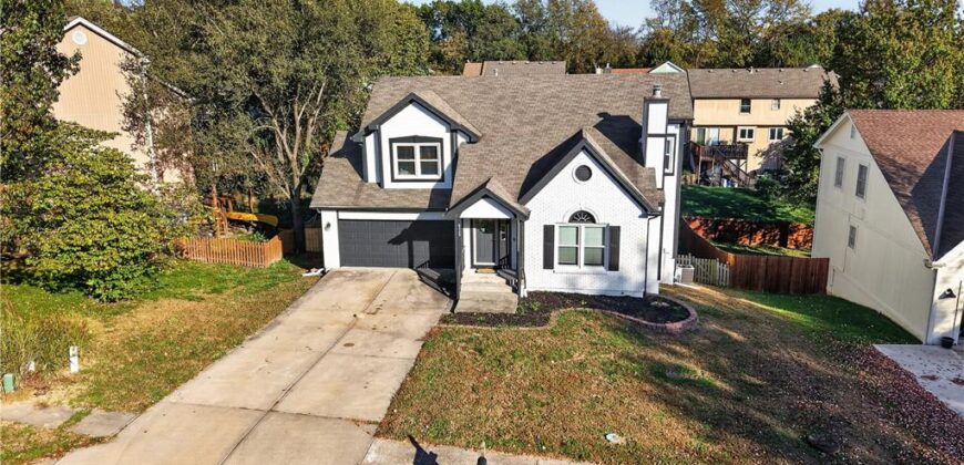 6529 NW Hidden Valley Road, Kansas City, MO 64152
