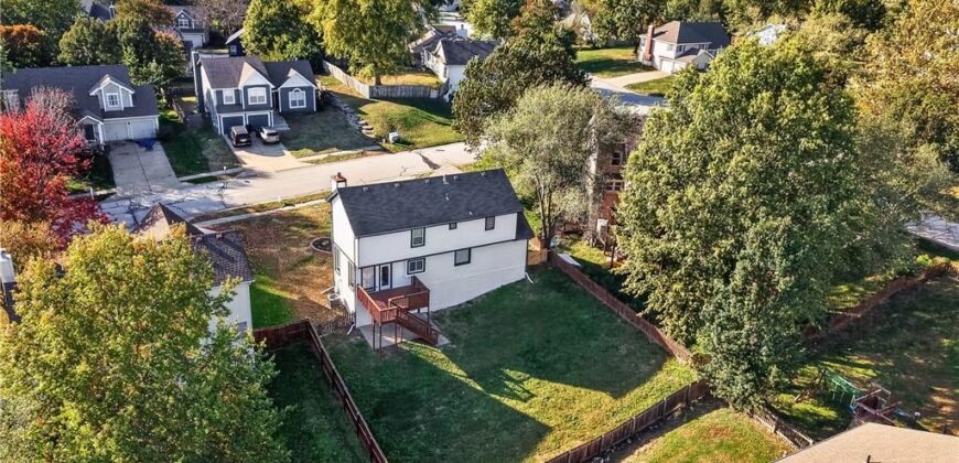 6529 NW Hidden Valley Road, Kansas City, MO 64152