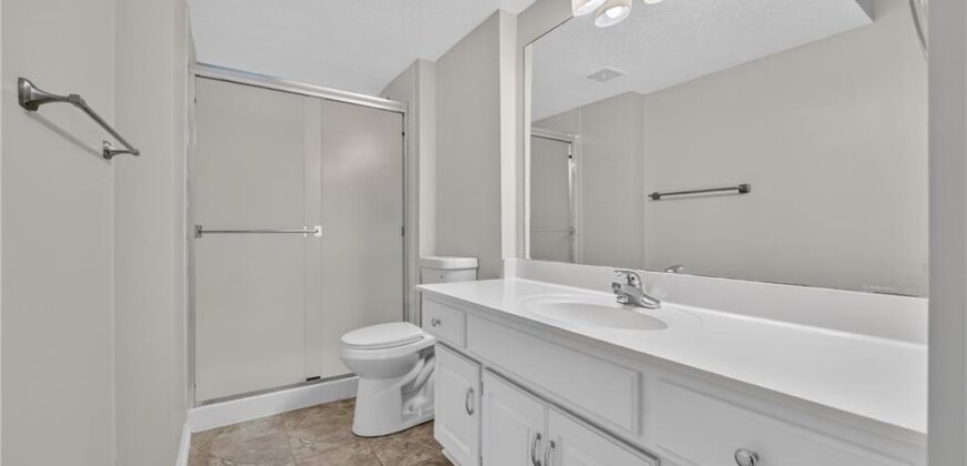 6529 NW Hidden Valley Road, Kansas City, MO 64152