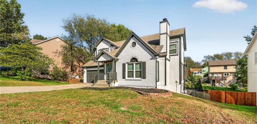 6529 NW Hidden Valley Road, Kansas City, MO 64152