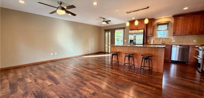 8421 NW 68th Street, Parkville, MO 64152
