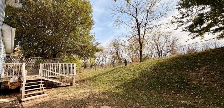 8421 NW 68th Street, Parkville, MO 64152