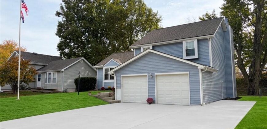 8421 NW 68th Street, Parkville, MO 64152