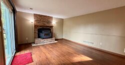 8421 NW 68th Street, Parkville, MO 64152