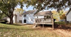 8421 NW 68th Street, Parkville, MO 64152