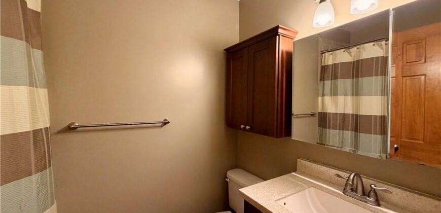 8421 NW 68th Street, Parkville, MO 64152