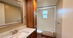 8421 NW 68th Street, Parkville, MO 64152